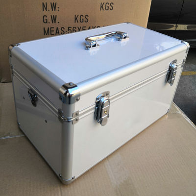 Caja de primeros auxilios de almacenamiento de metal con portable al aire libre